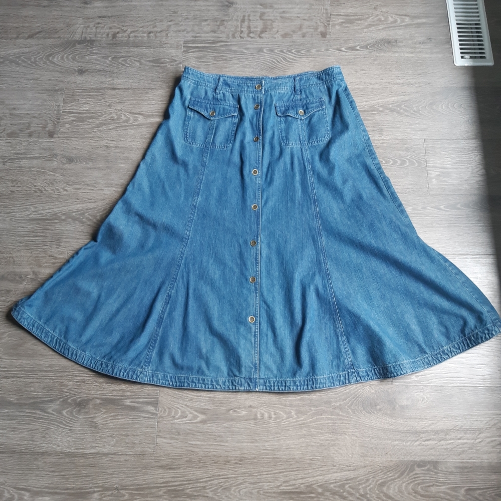 COPY - Vintage North Reflections jean maxi midi flared skirt. No label. Size La…